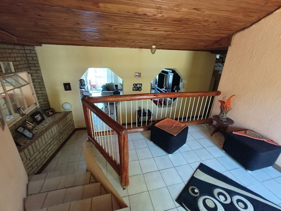 5 Bedroom Property for Sale in Cashan North West